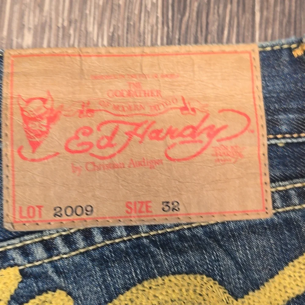 SOLD on M.ercari!! Ed Hardy Signature Logo Tiger Denim Men Size 32W 34L NWT - Picture 9 of 9